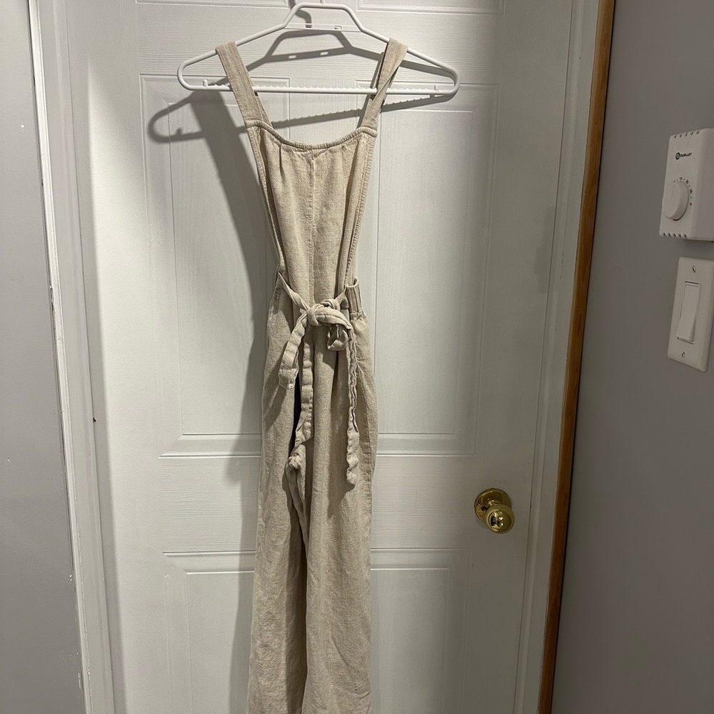 Beige Linen Sleeveless and Backless Jumpsuit